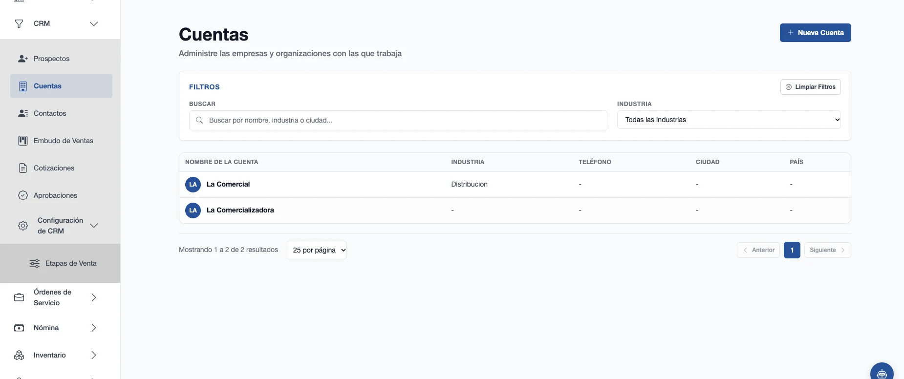 Lista de cuentas de CRM con búsqueda y filtro por industria
