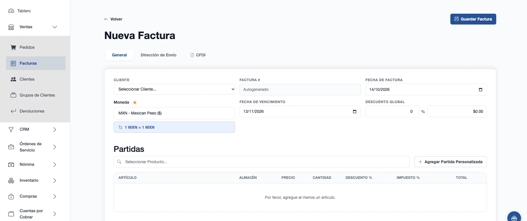 Formulario de nueva factura con cliente, moneda, vencimiento, descuentos y partidas